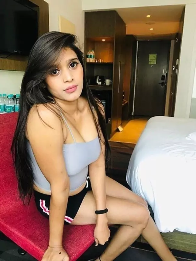 कॉल गर्ल्स सर्विस मोलकालमुरु